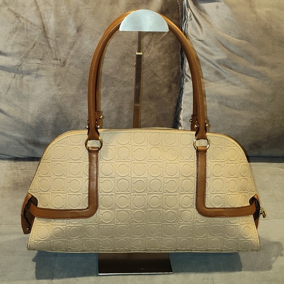 SALVATORE FERRAGAMO BEIGE & BROWN LEATHER GANCINI EMBOSSED SATCHEL & WALLET SET - Picture 4 of 16